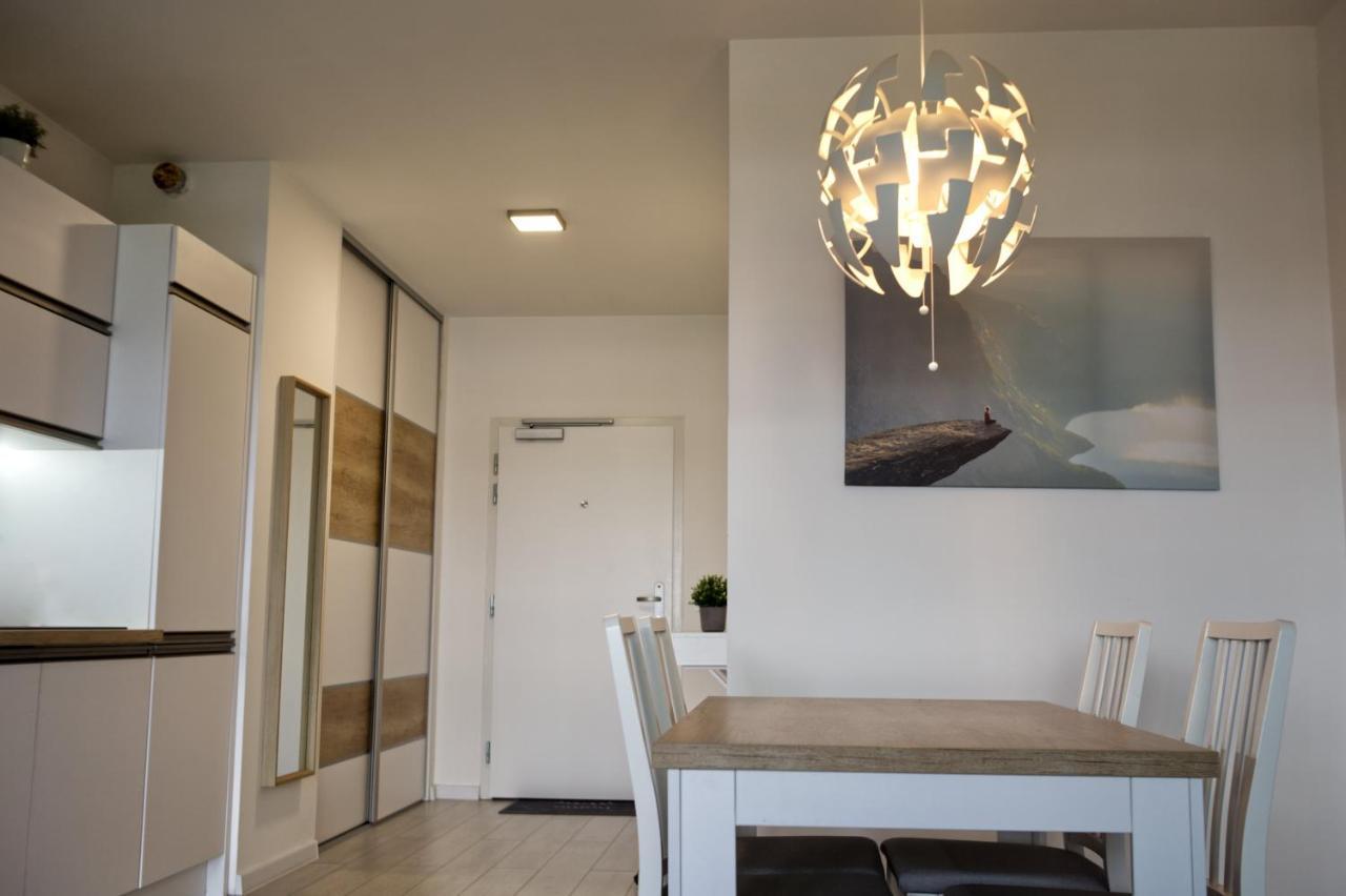 New 1 Bdr, W/Private Parking Apartment บราติสลาวา ภายนอก รูปภาพ