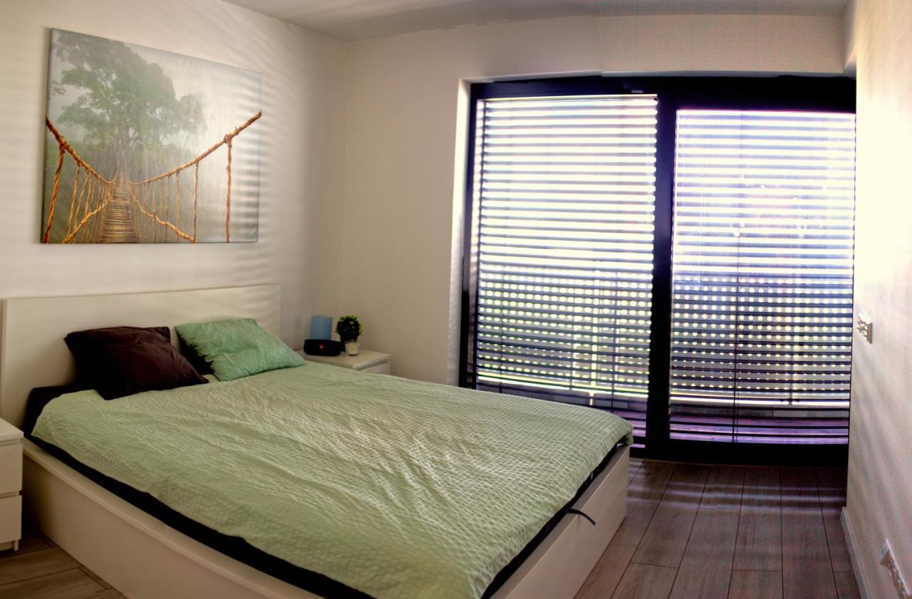 New 1 Bdr, W/Private Parking Apartment บราติสลาวา ภายนอก รูปภาพ